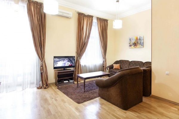 . , .  15, str. Basseinay, 15  (, ),  